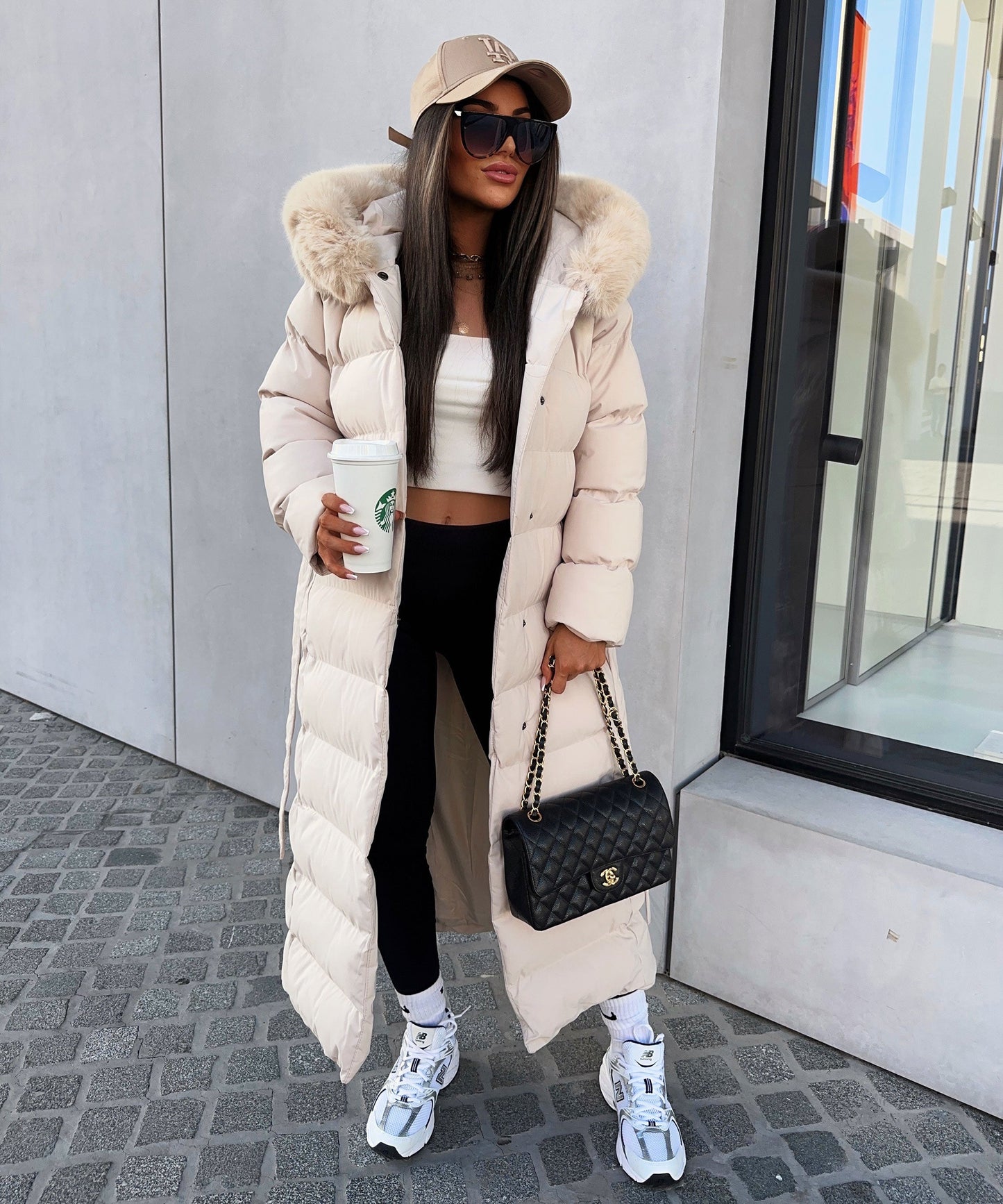 Parka con Capucha de Piel Sintética Beige