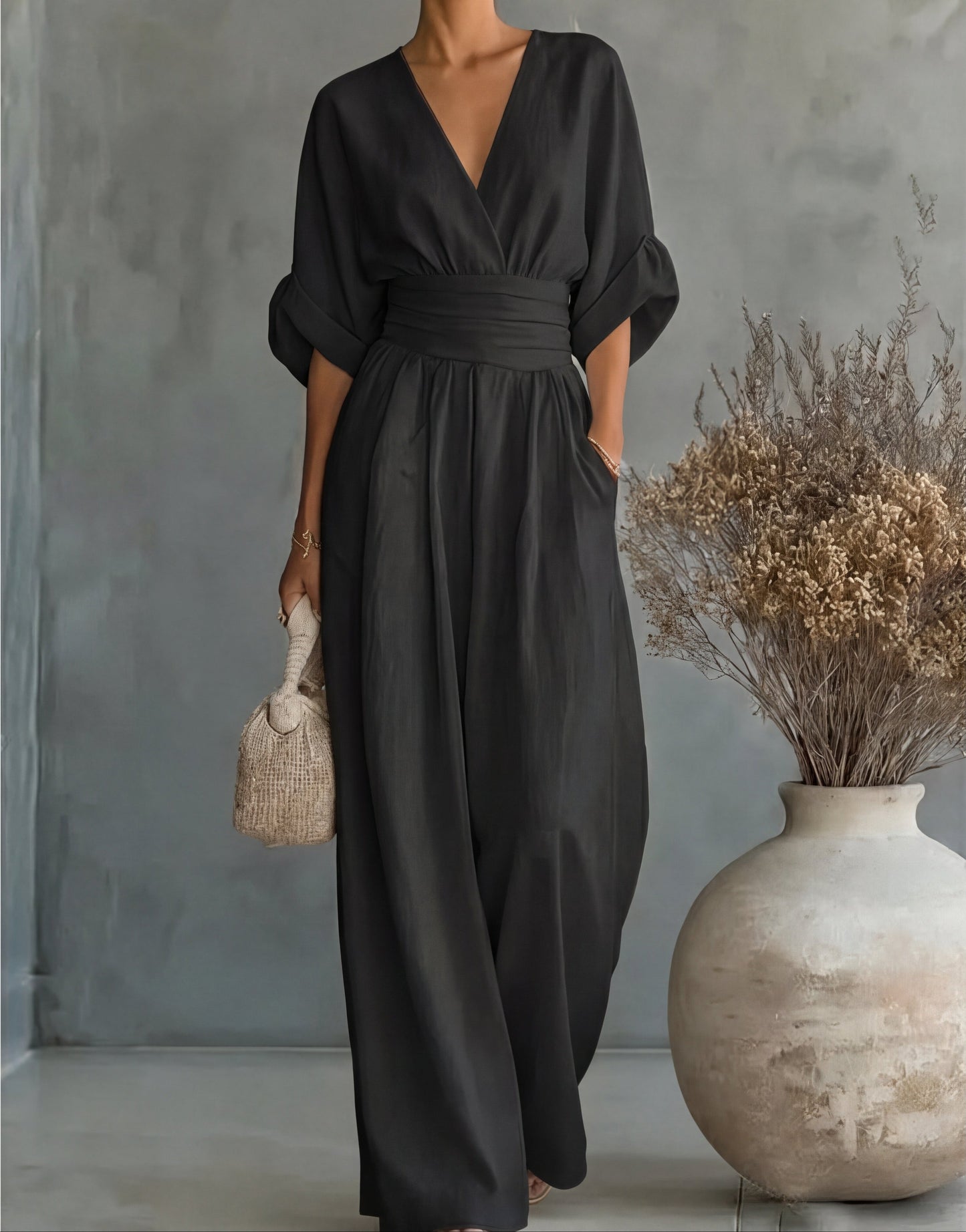 Marlowe | Mono Elegante de Escote en V y Pierna Ancha